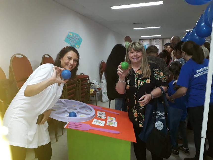 Parte del equipo de nuestro Centro Médico participó en las Jornadas de Diabetes en Otoño que organiza el capítulo Cuyo de la Sociedad Argentina de Diabetes que se realizaron entre el 11 y el 13 de abril en nuestra provincia.