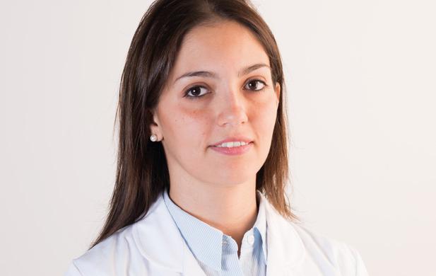 Dra. Constan, Andrea
